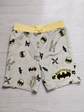 Batman Logo Gray & Yellow Boys Shorts. Size 18mnths.